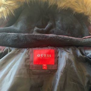 Guess puffer
